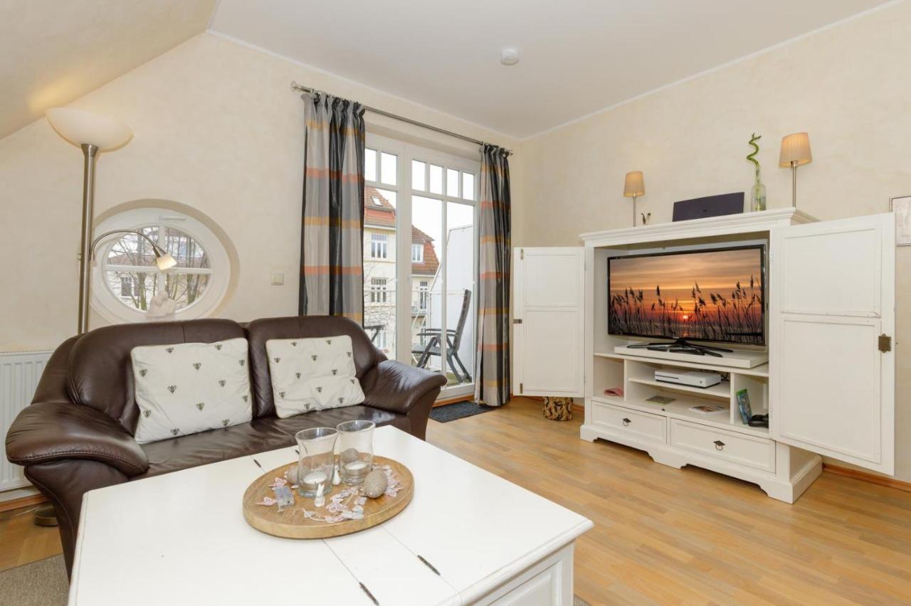 Fewo Strandgut Mit Balkon In Kuehlungsborn Ost Exterior photo
